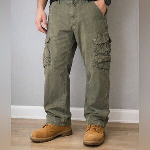 Wrangler Cargo Pants Men’s 36x30 Olive Green Utility Workwear Military Style